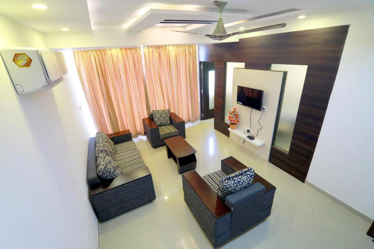 Hotel Ambai Grand Ambasamudram Bagian luar foto
